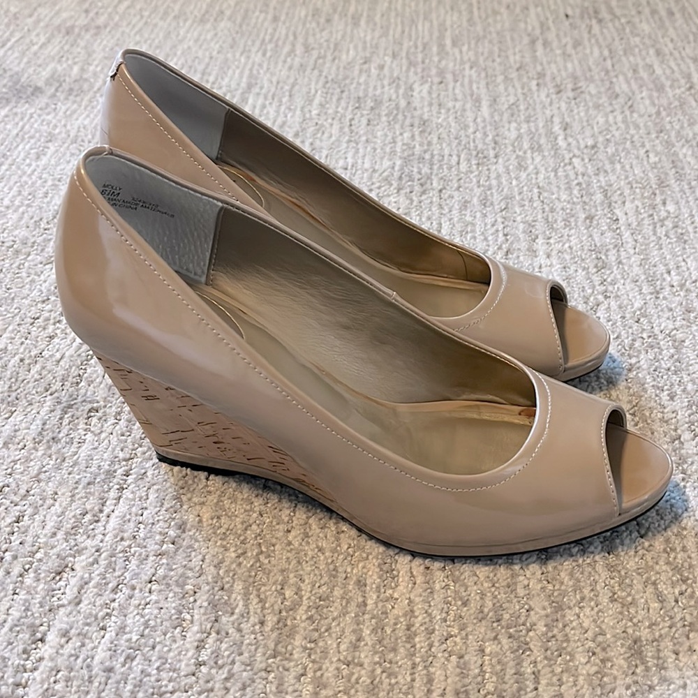 GNW, cork wedge heel, color nude, sz 8.5